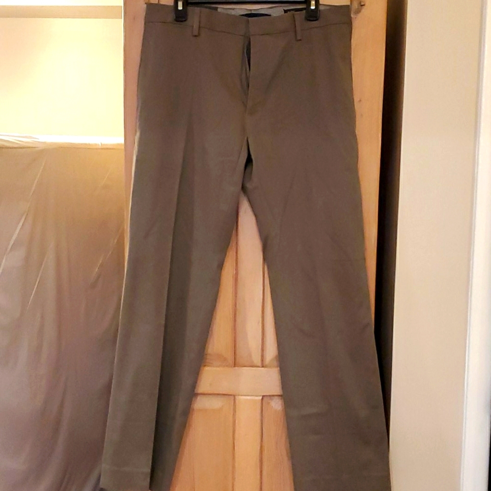 brand new Banana Republic men's Chino